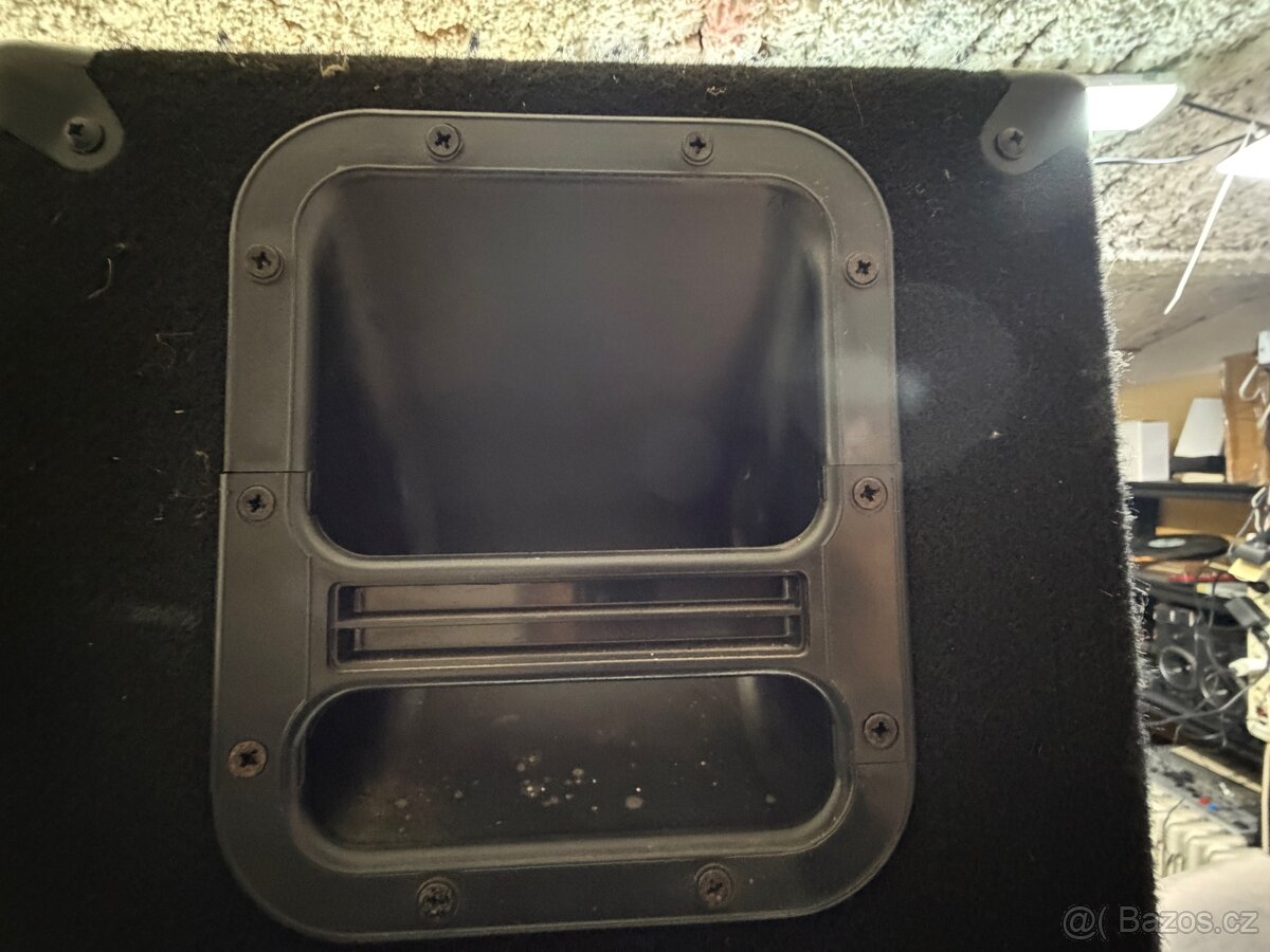 Fender 115-ELC - Carpeted - 4