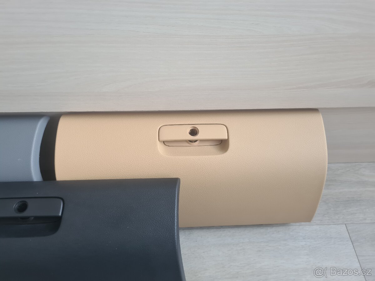 NOVÉ Víko přihrádky Octavia 1 ORIGINÁL - 4