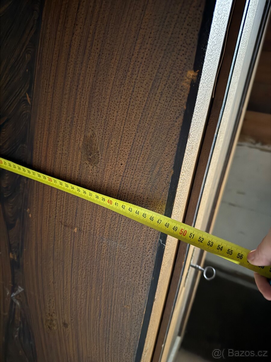 Starožitná skříň - 4