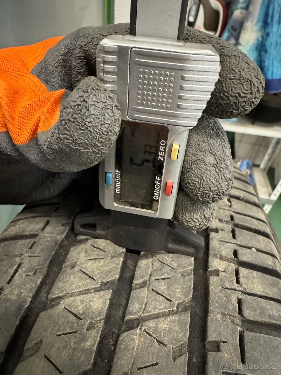 Letní Bridgestone 195/80 R15 - 4