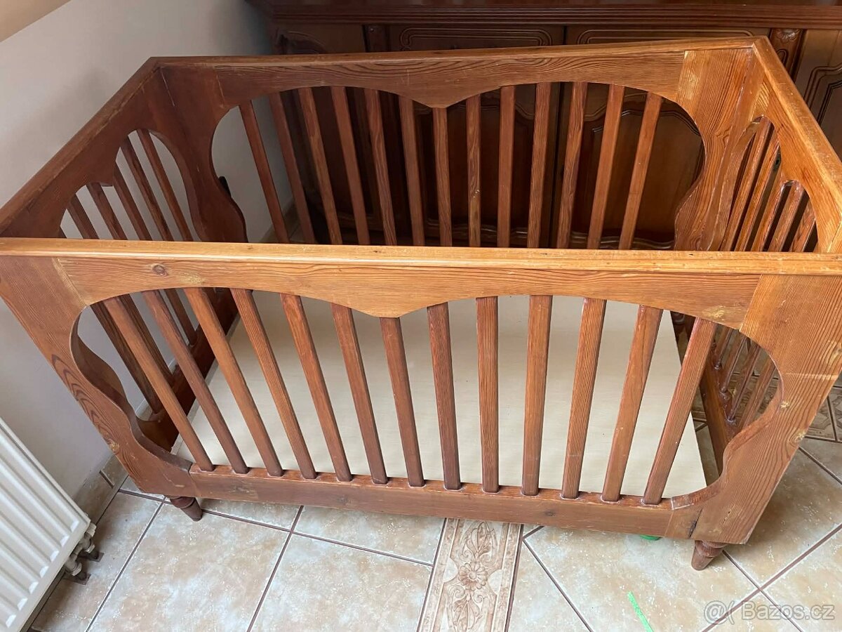 Dřevěná postýlka - 4