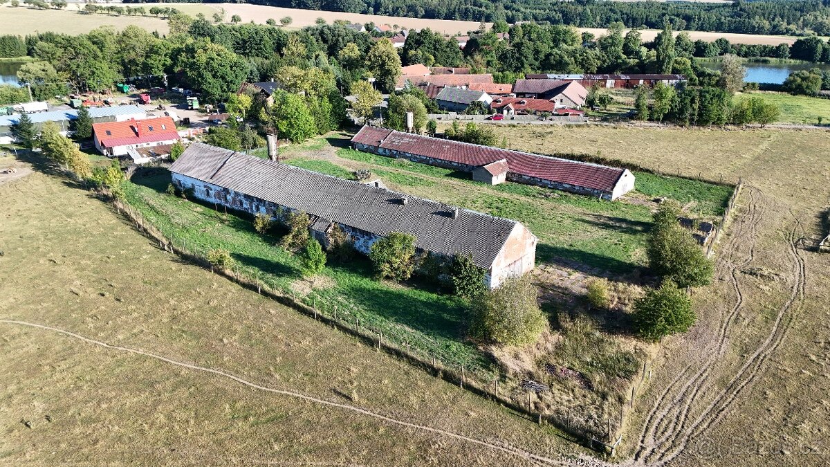 Rozsáhlý zemědělský areál - 4