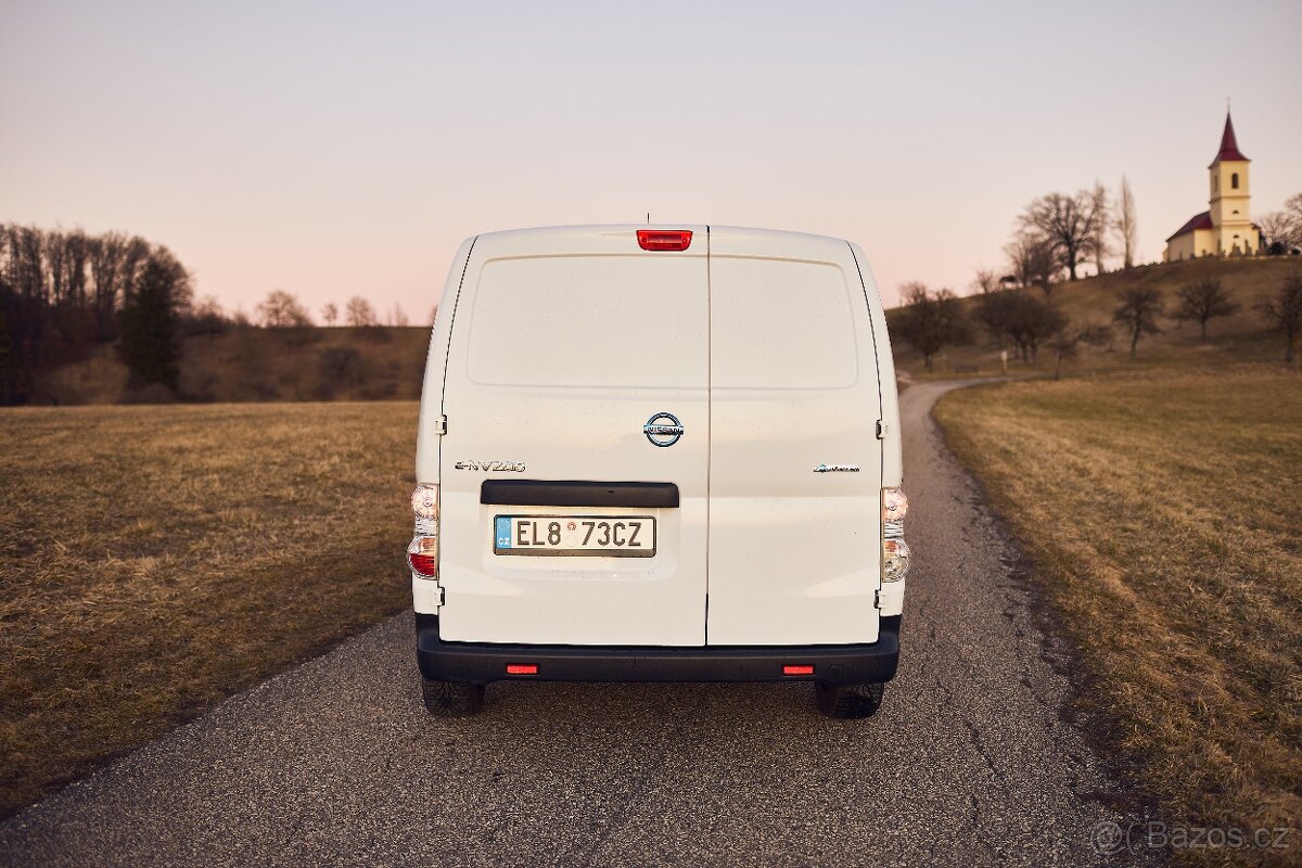 Nissan e-NV200 (2017) pouze 18 700 km, jezdíte za 50 Kč - 4