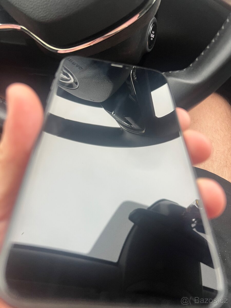 IPhone 11 64GB - 4