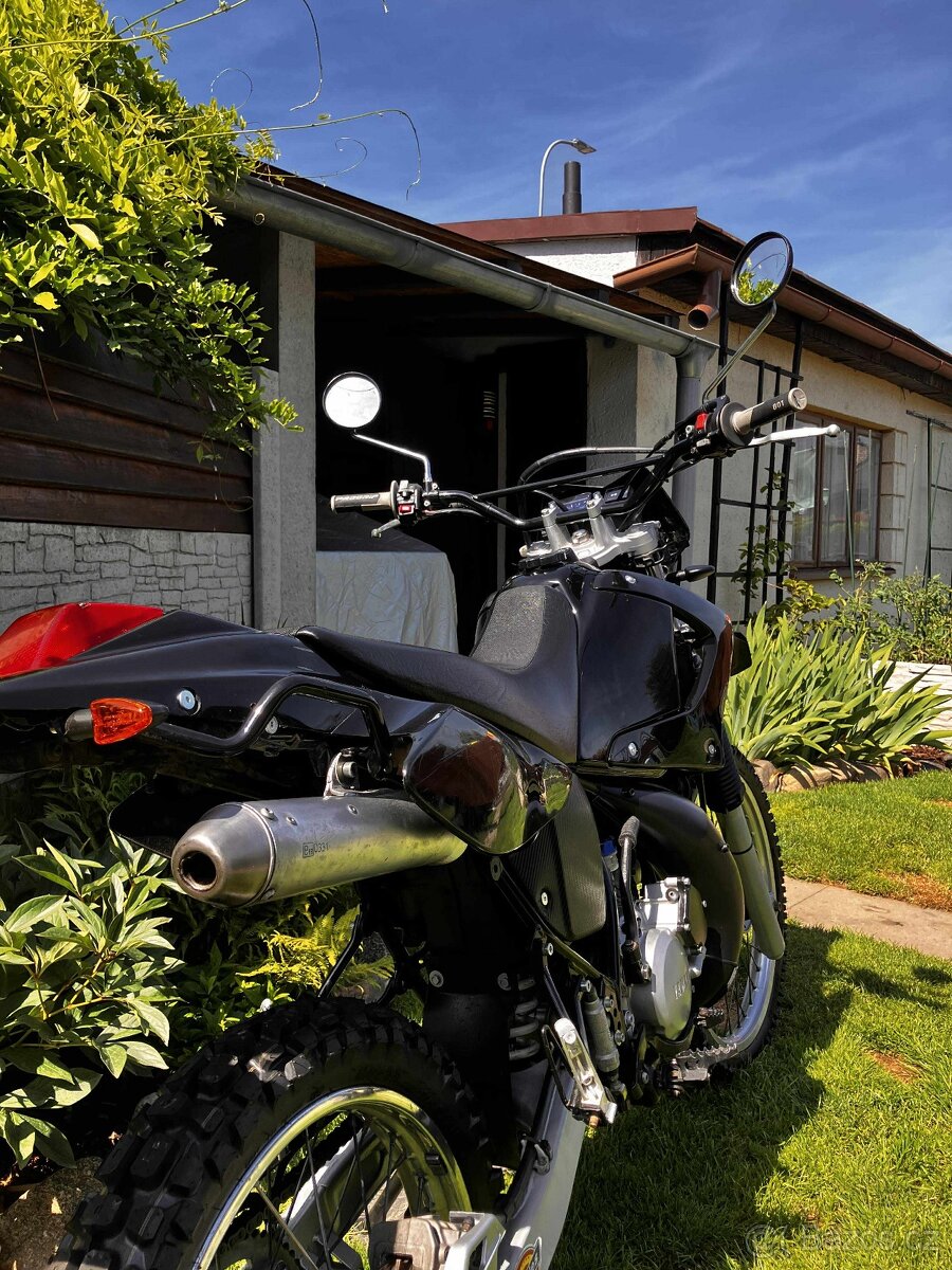 Yamaha DT 125 RE
