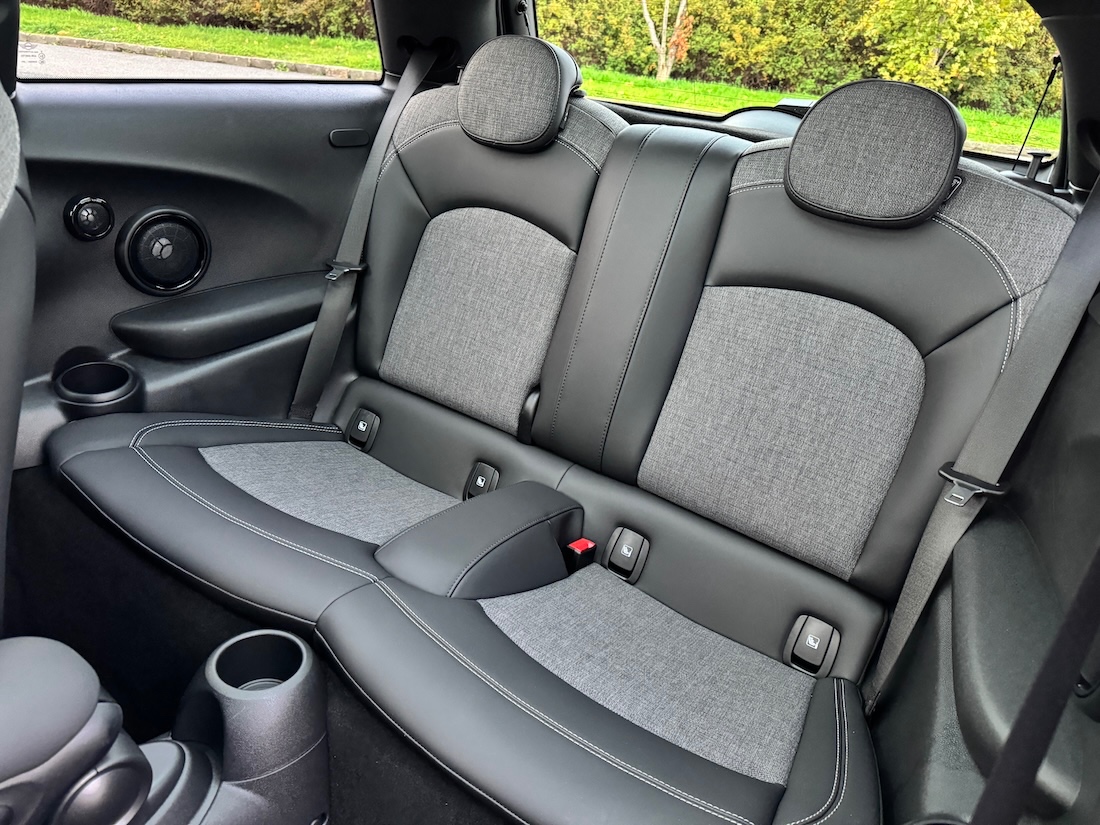 Mini Cooper SE ELEKTROMOBIL / SoH 100% / top výbava / DPH - 4