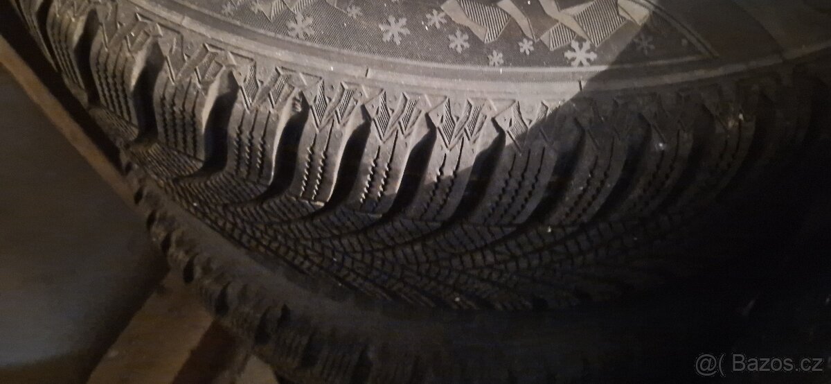 Top kola s pneu VW r16 205/60 + zimni pneu semperit top grip - 4