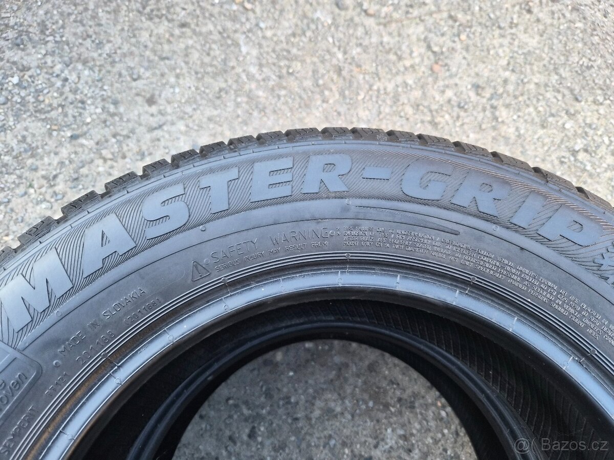 2 Zimní pneumatiky Semperit Master-Grip 175/70 R14 - 4