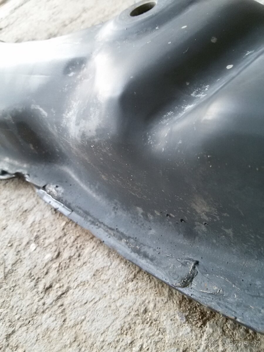 Nissan Qashqai J10: Nápravnice - 4