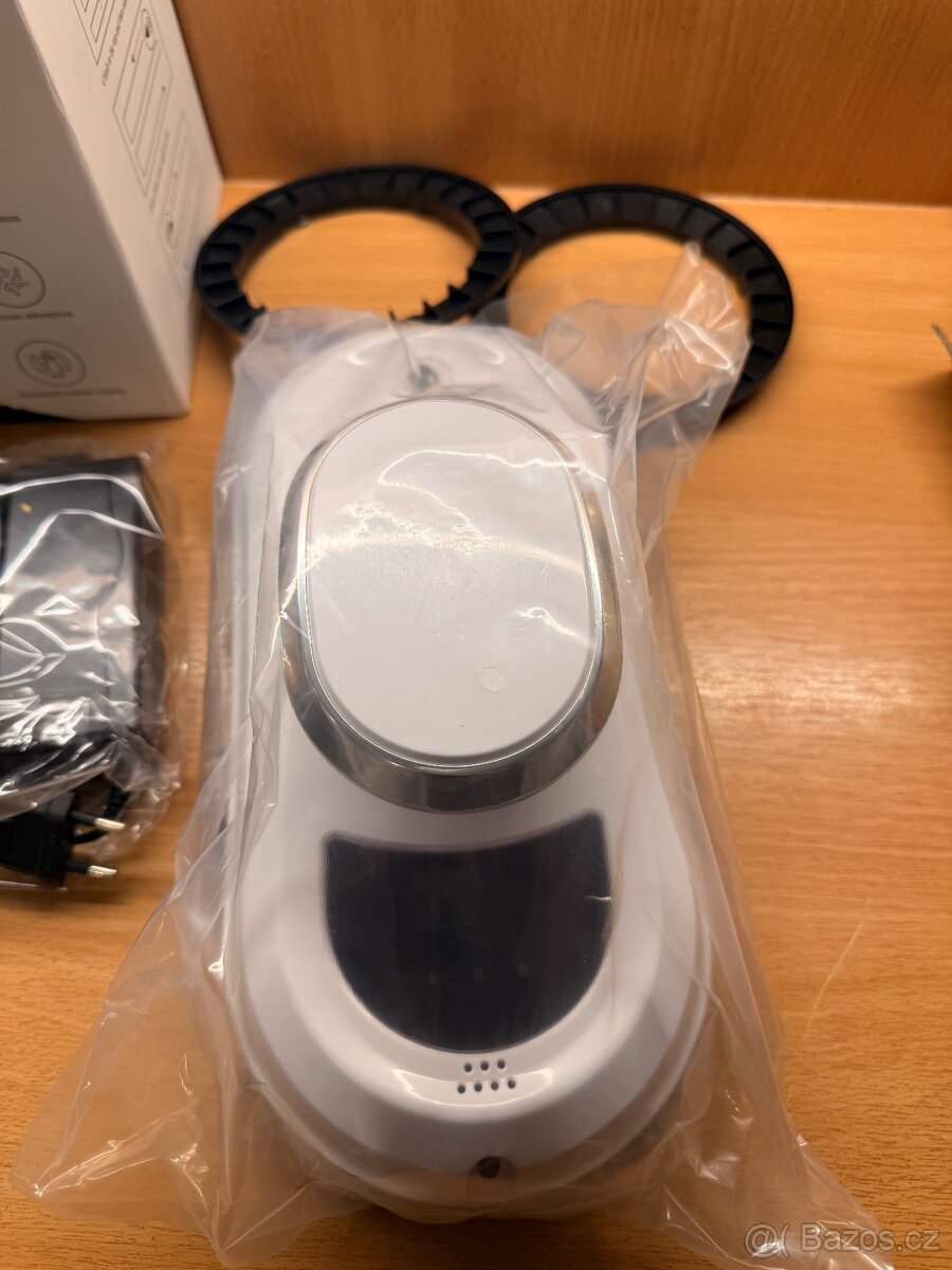 Robotický čistič skel CHOVERY CL.1, dálkové ovládání - 4