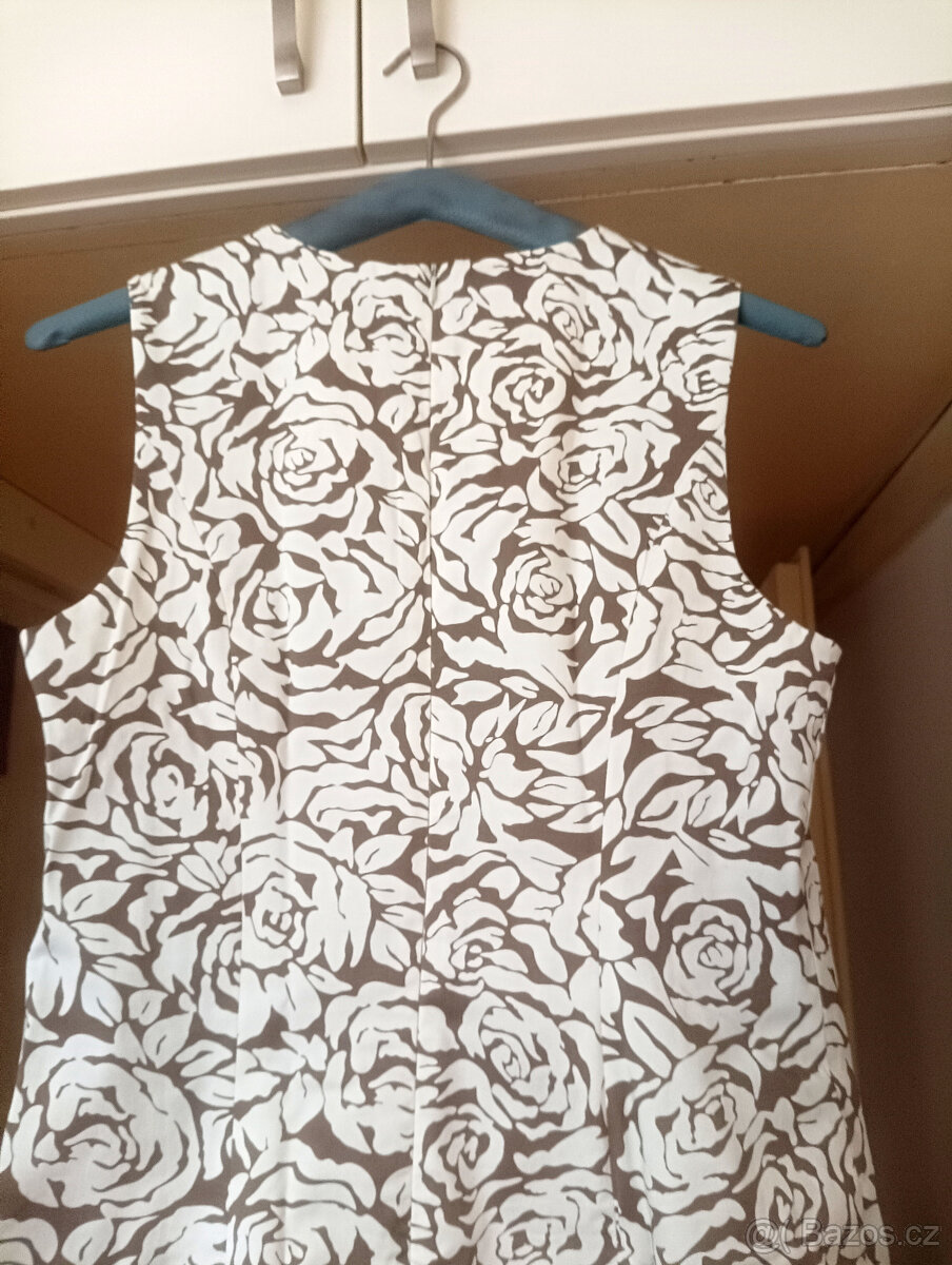 Pouzdrové šaty - 4