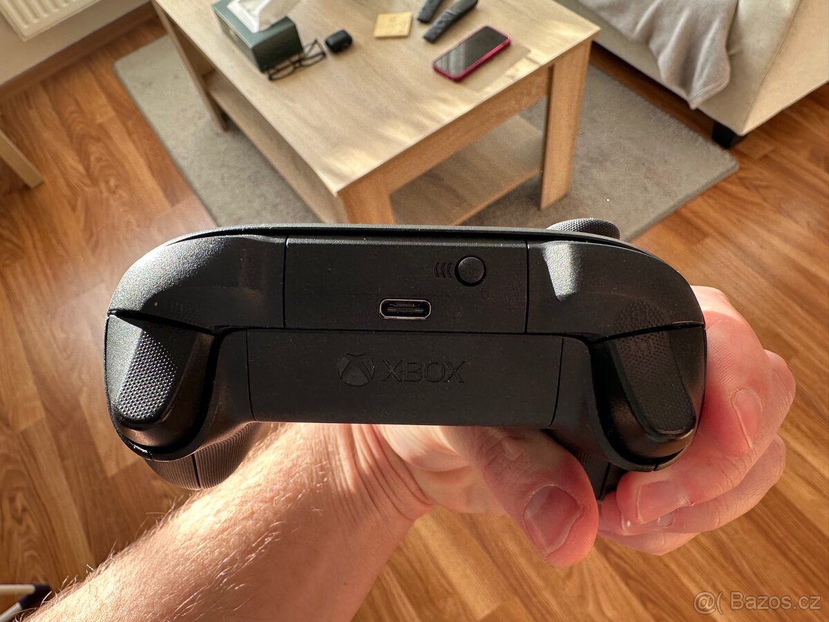 Xbox Wireless Controller Carbon Black - 4