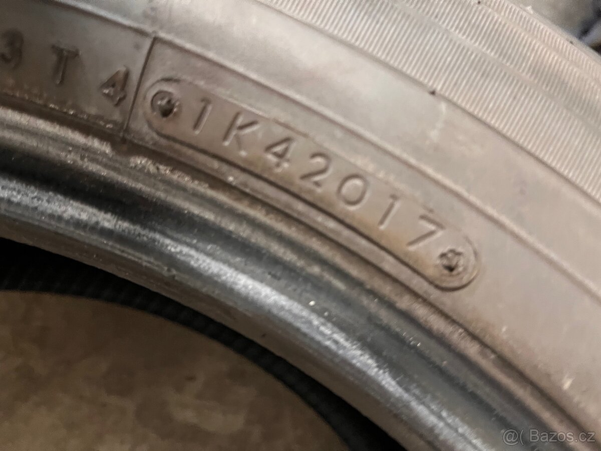 225/55 r19 toyo - 4