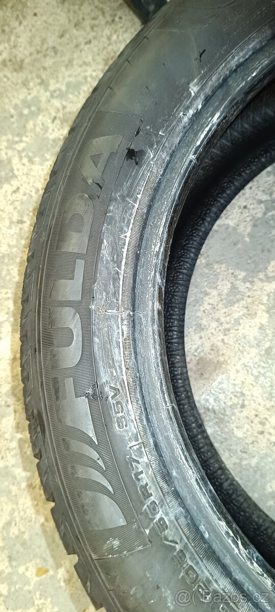 205/55/17 zimní - 4