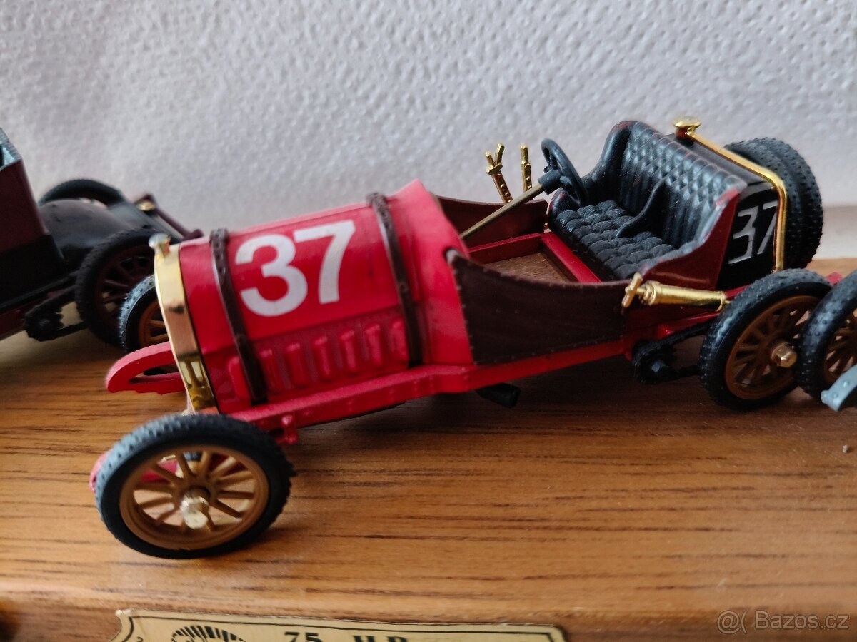 Starší modely aut - 4