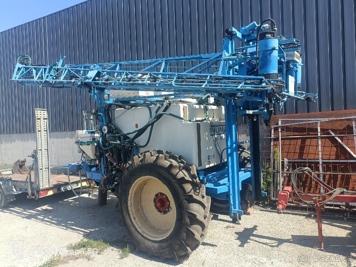 3000l Tažený postřikovač INUMA 3024 - 4