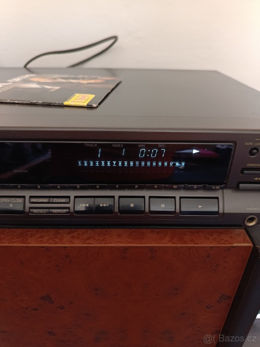 CD player - 4
