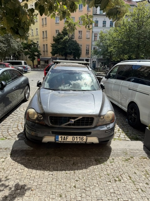 Prodám VOLVO XC90 2,4D r.v. 2005 - 4