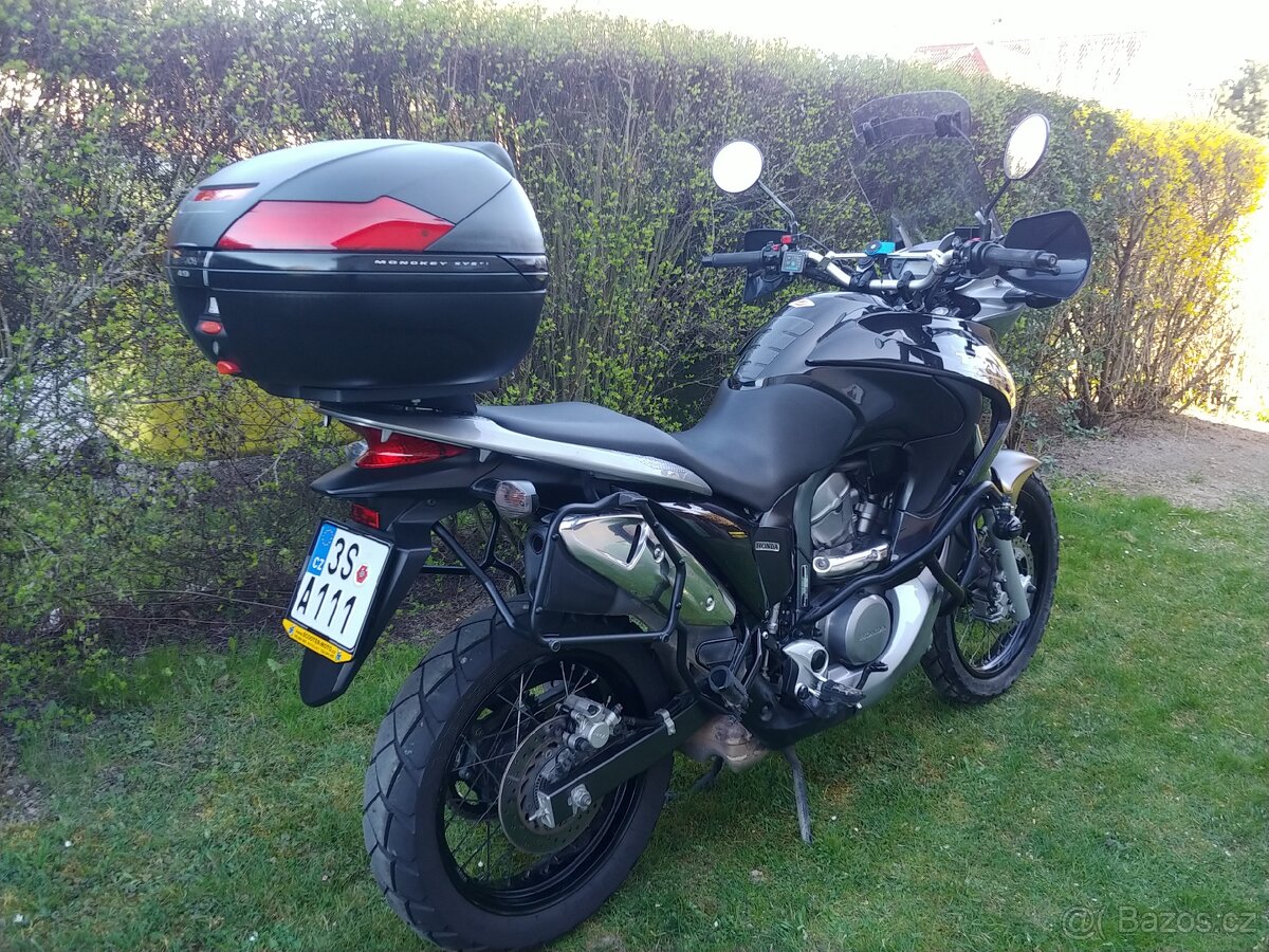 Honda Transalp XL700V - 4