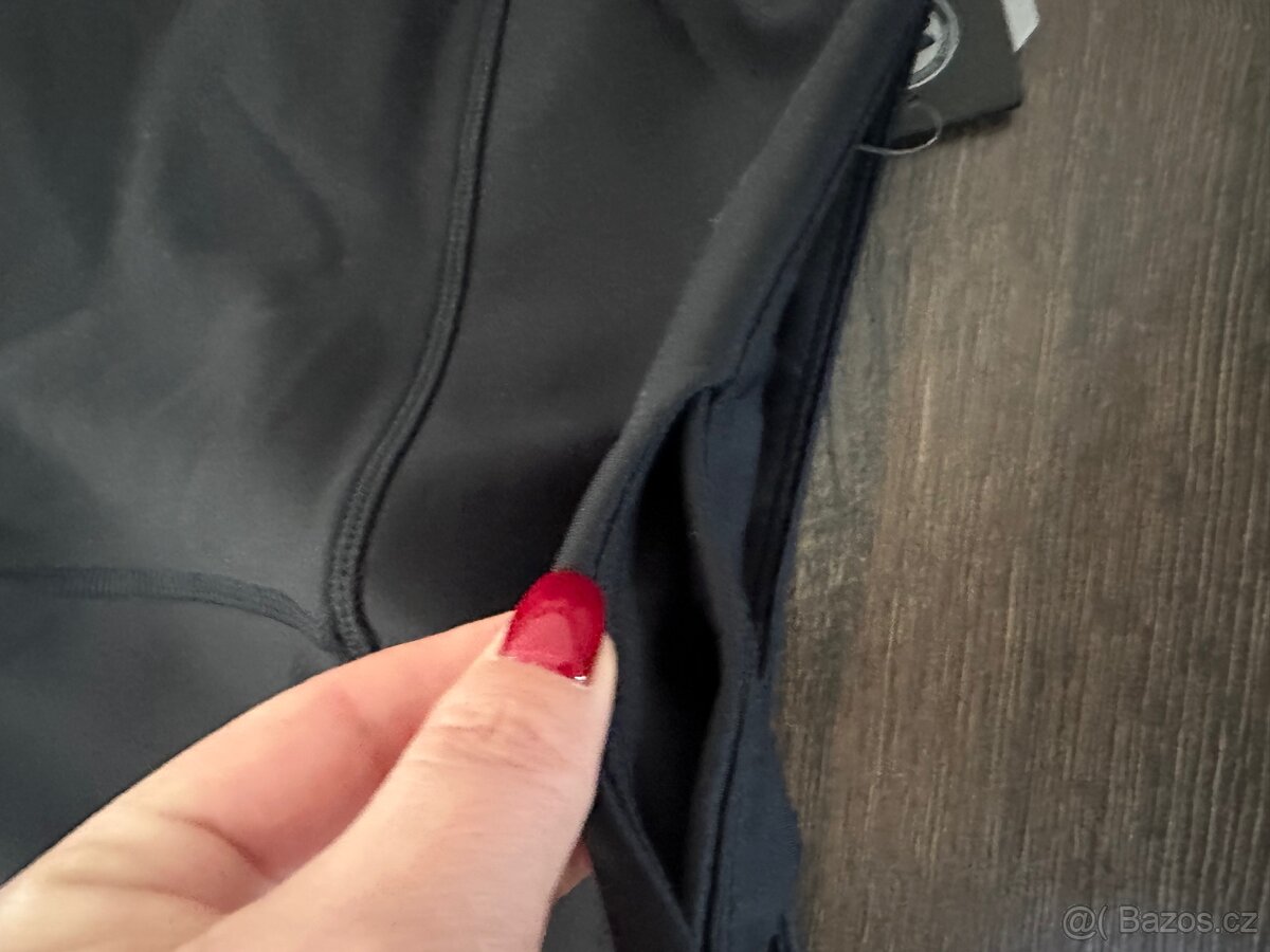 Leginy under armour M - 4