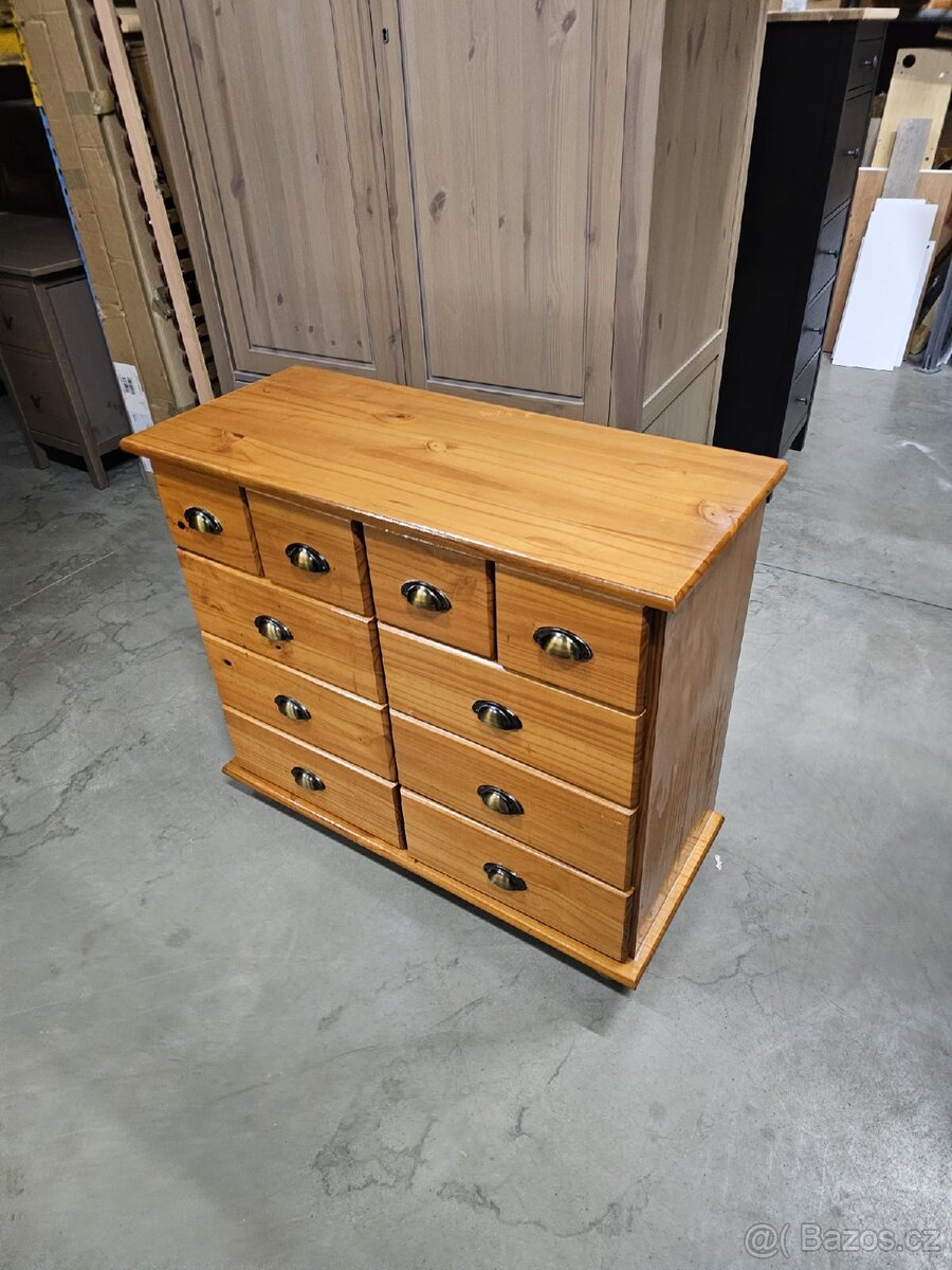 DŘEVĚNÁ KOMODA - 4