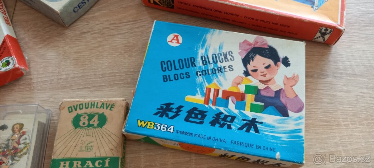 Staré hračky hry kostky stavebnice různé - 4