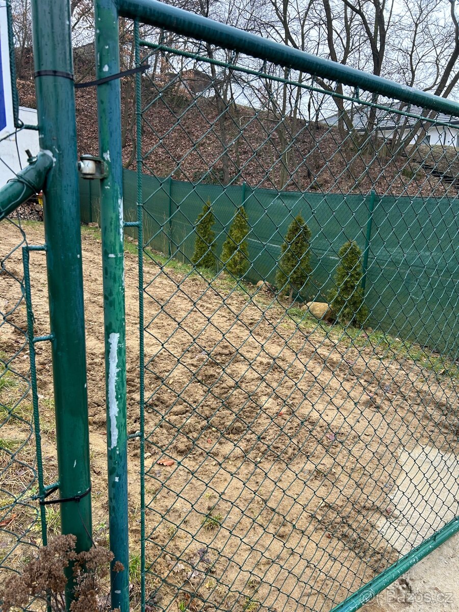 Dvoukřídlá brána 4,20 x 1,80 m - 4