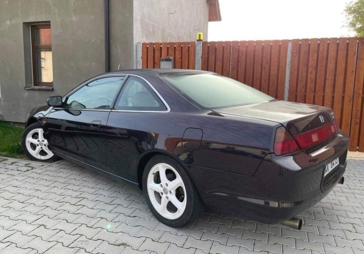 Honda Accord coupe 3.0 v6 - 4