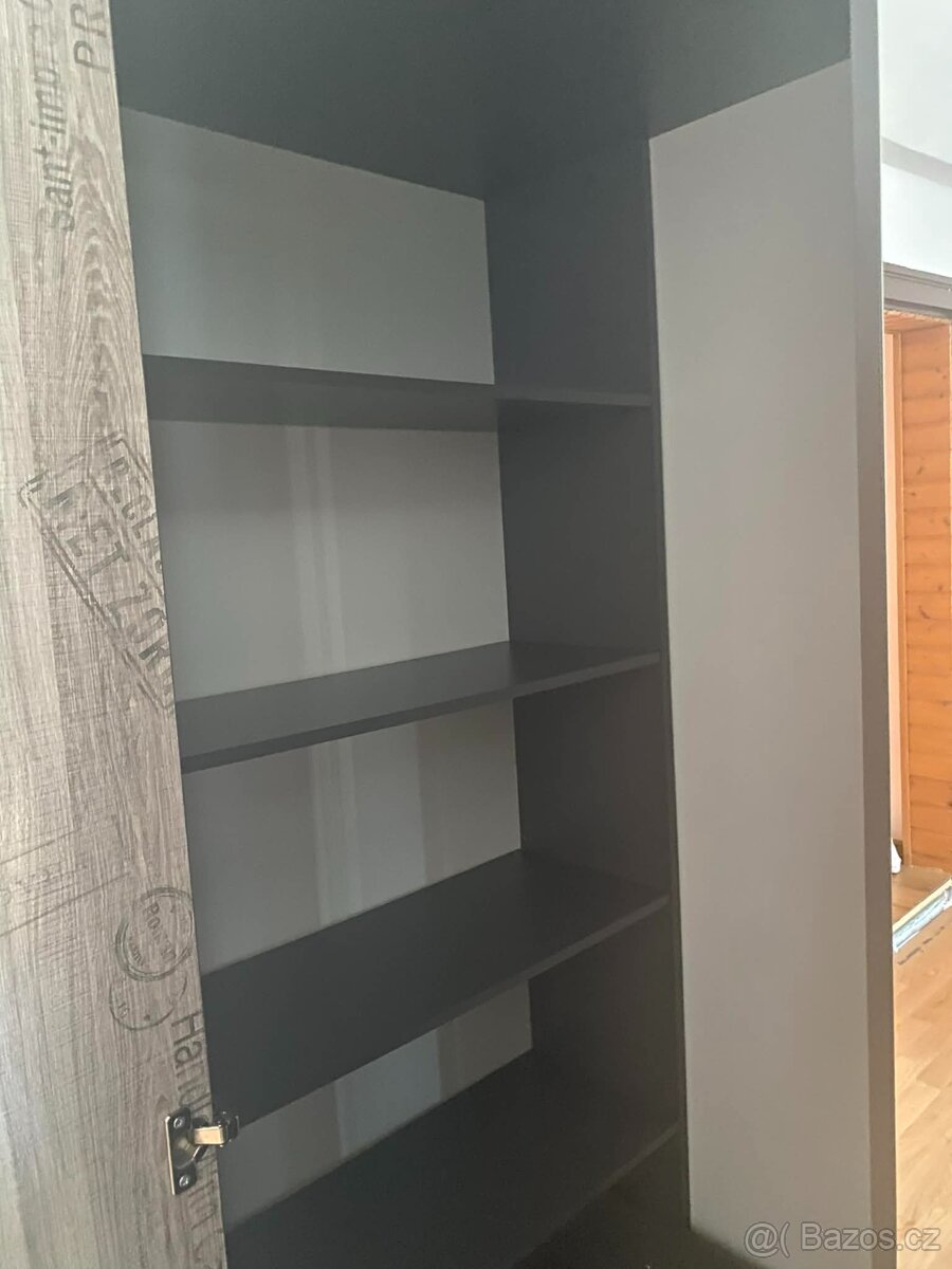 Skříň jako šatna - 4