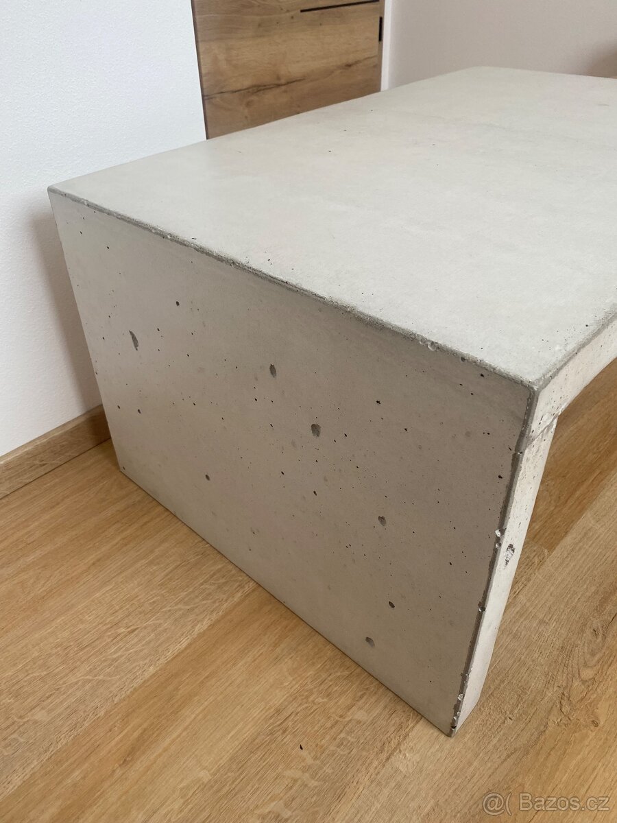 Betonový konferenční stolek - 4