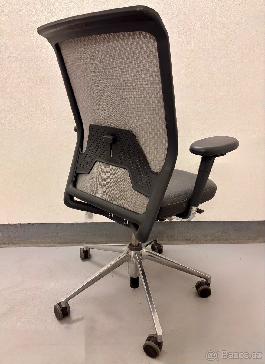 Kancelářská židle Vitra ID Mesh - 4