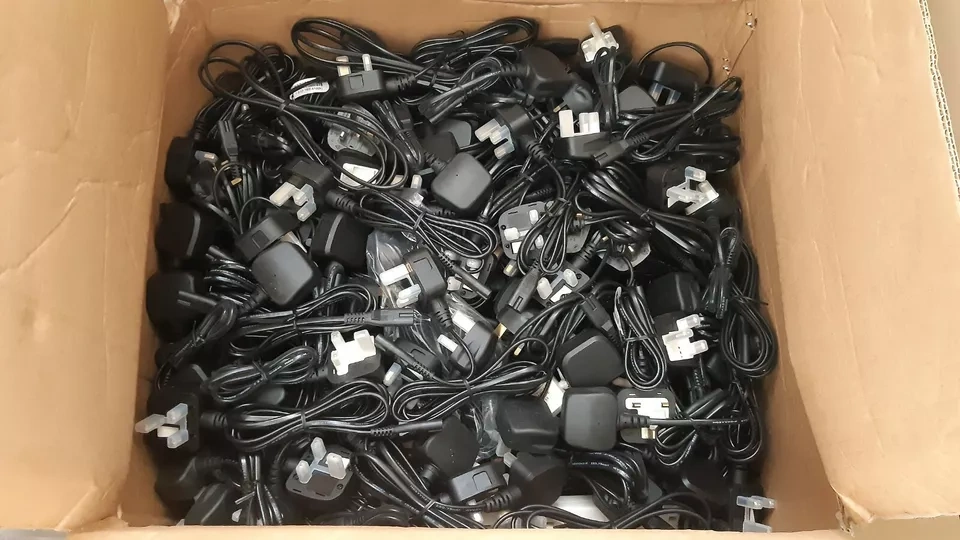 Napájecí kabely (dvojlinka) pro UK zásuvky - NOVÉ - 4