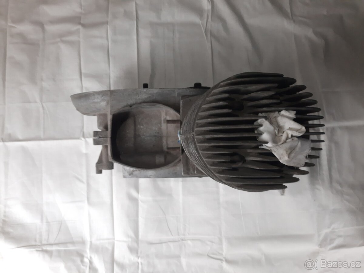 Motor Jawa 250/353 kývačka - 4