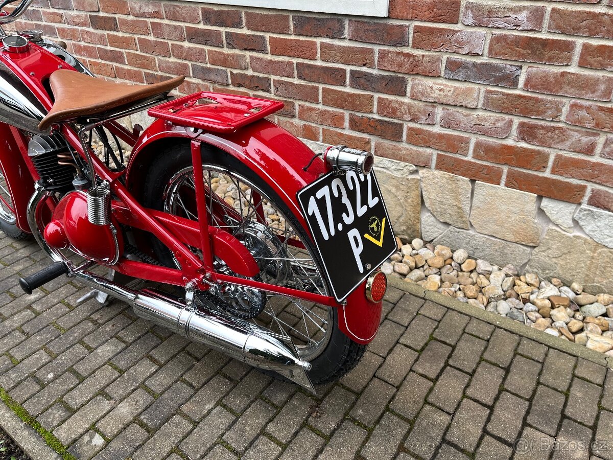 Jawa 250 Special - 4