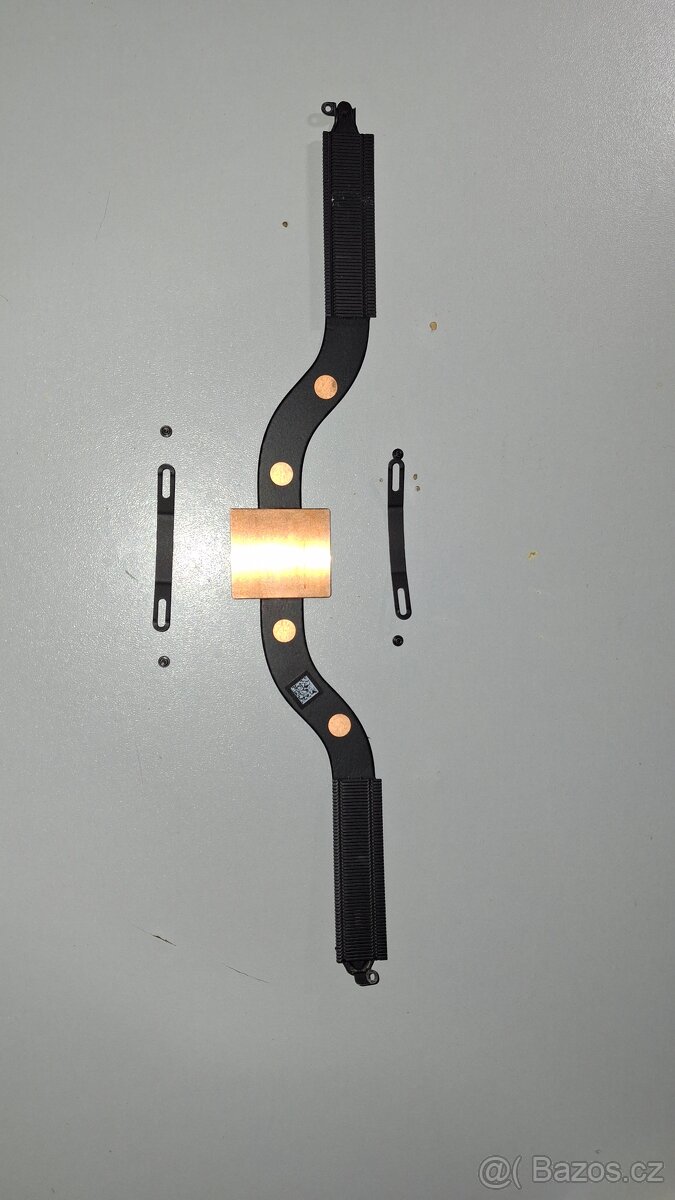 MacBook Pro 15" Rerina (Mid 2015), Integrated Graphics) Hea - 4