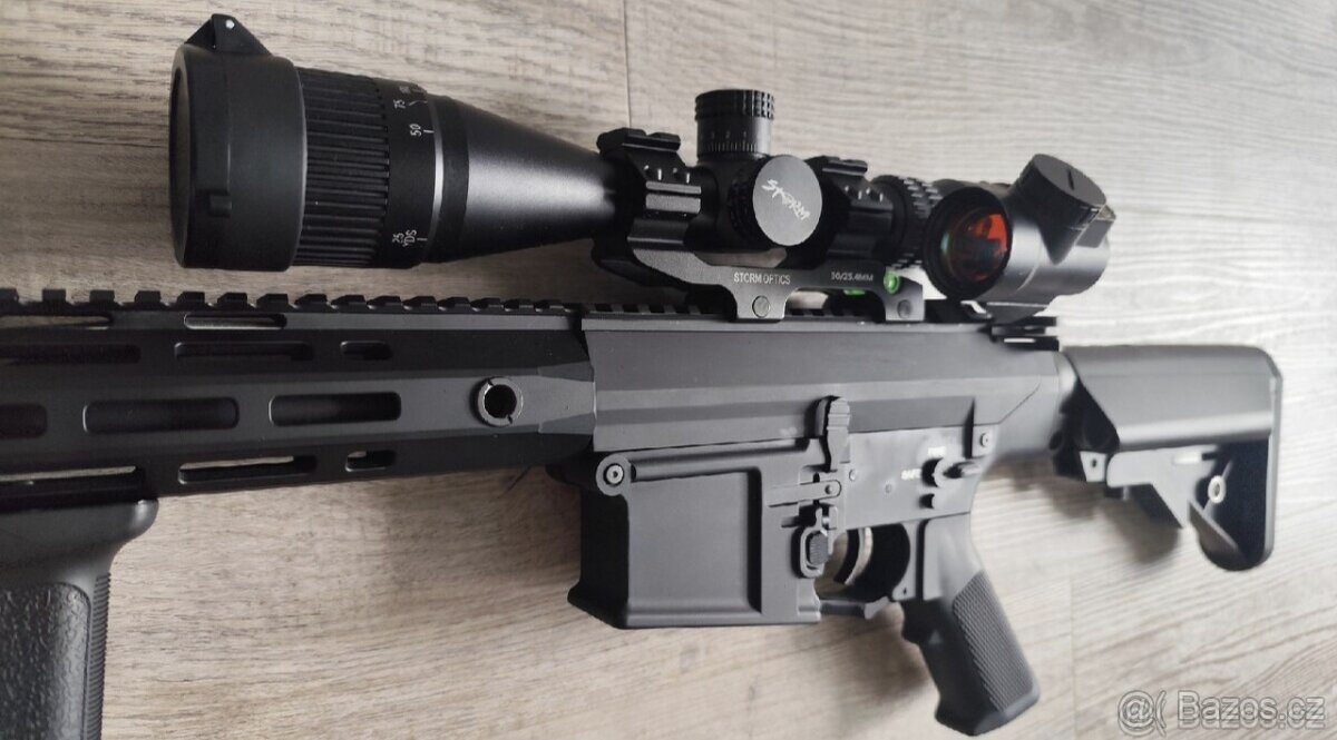 DMR - SR-25K s příslušenstvím
- 4