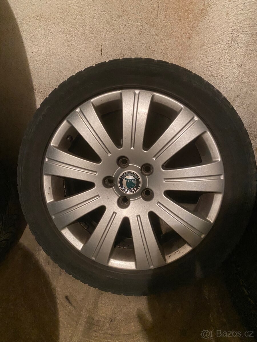 Škoda 5x112 R17 ET45 6J - 4