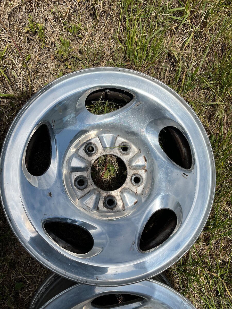 F150 16” 5x139 Ford e150 bronco