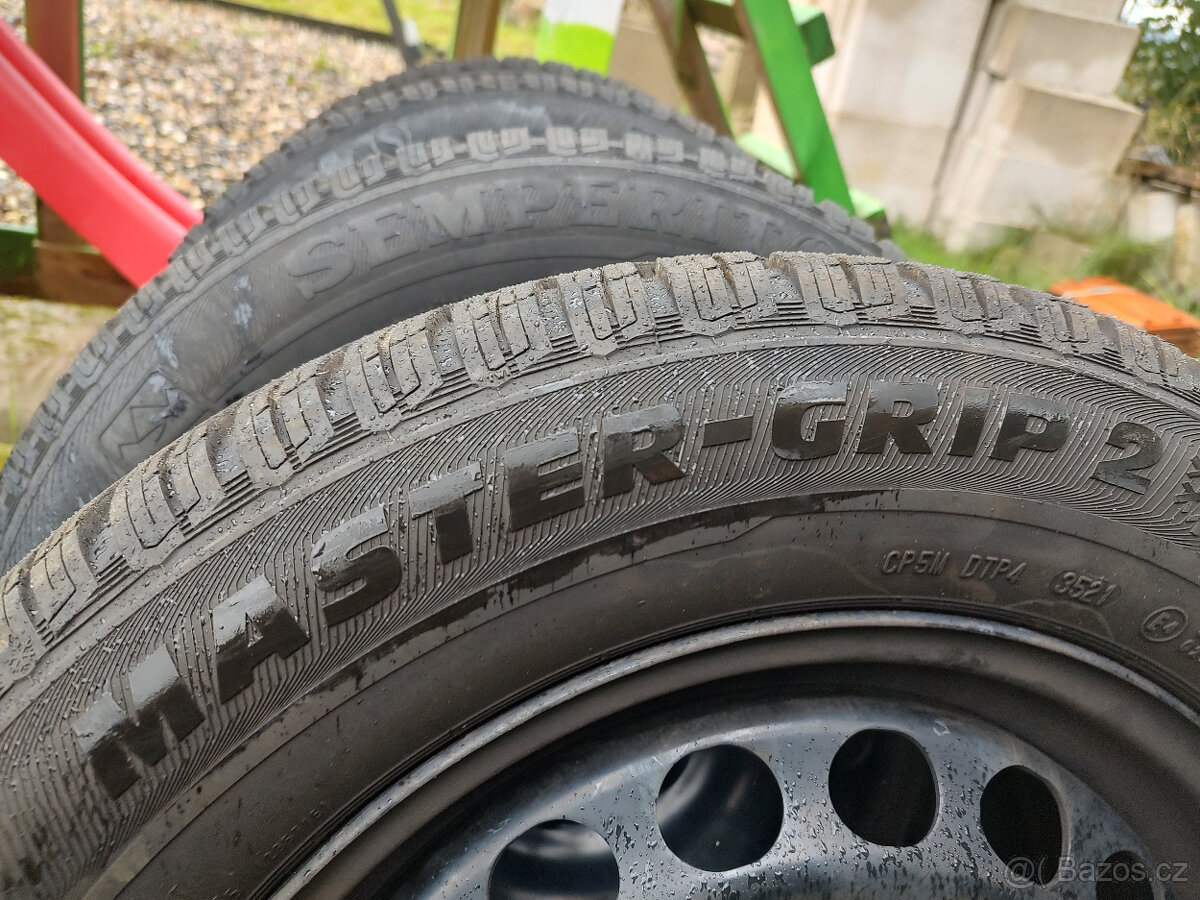 Zimní Sada Škoda,VW,Seat,Audi 215/60/16 Semperit vzorek 80% - 4