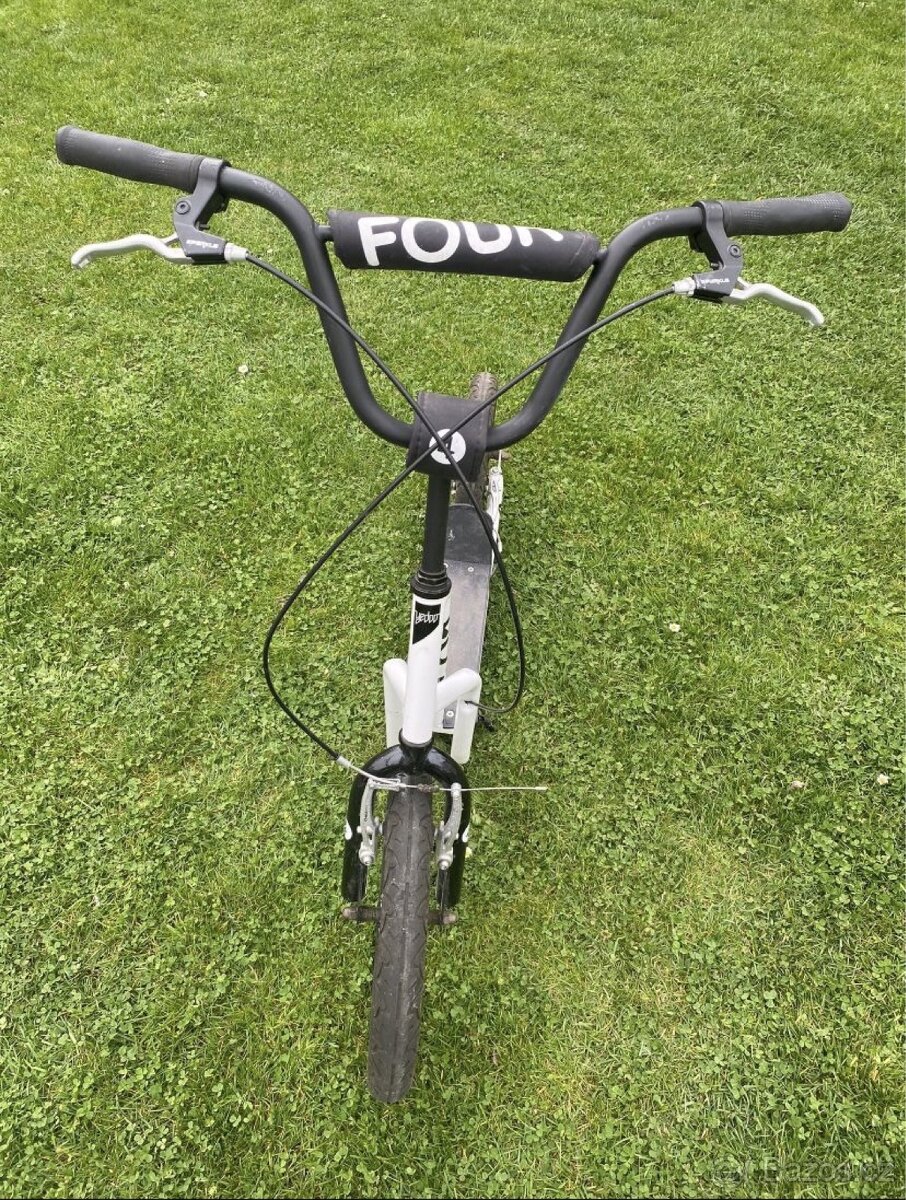 Koloběžka Yedoo Four - 4