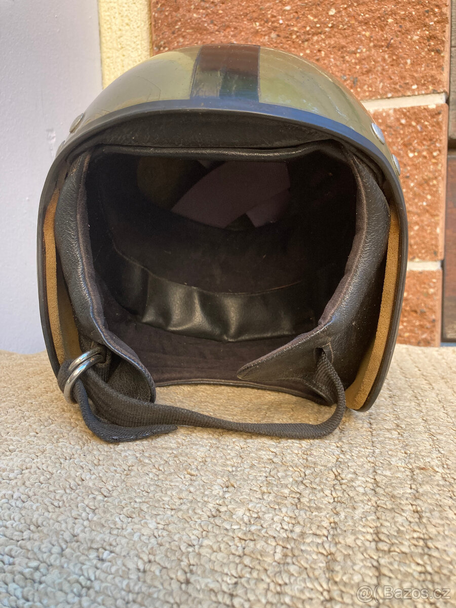 Přilba vojenská na motorku stará za 700 kč - 4