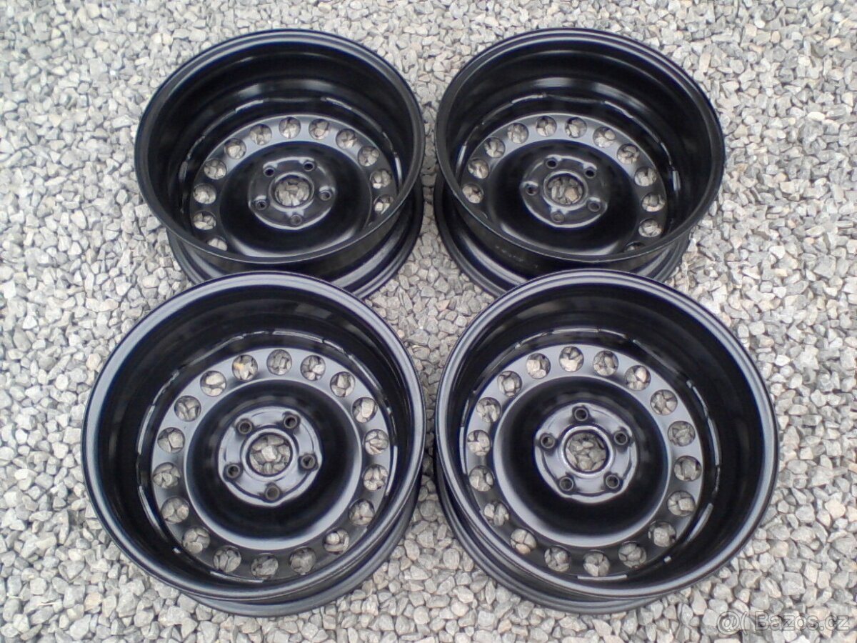 16 plechové disky VW Touran II,VW Caddy od 2020 - 4