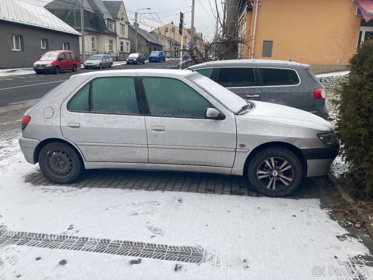 Peugeot 306 rok 2000 - 4