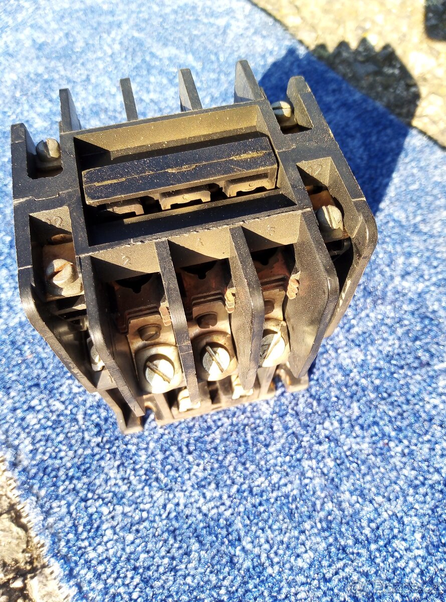 3-f stykac K25E 660V/25A - 4