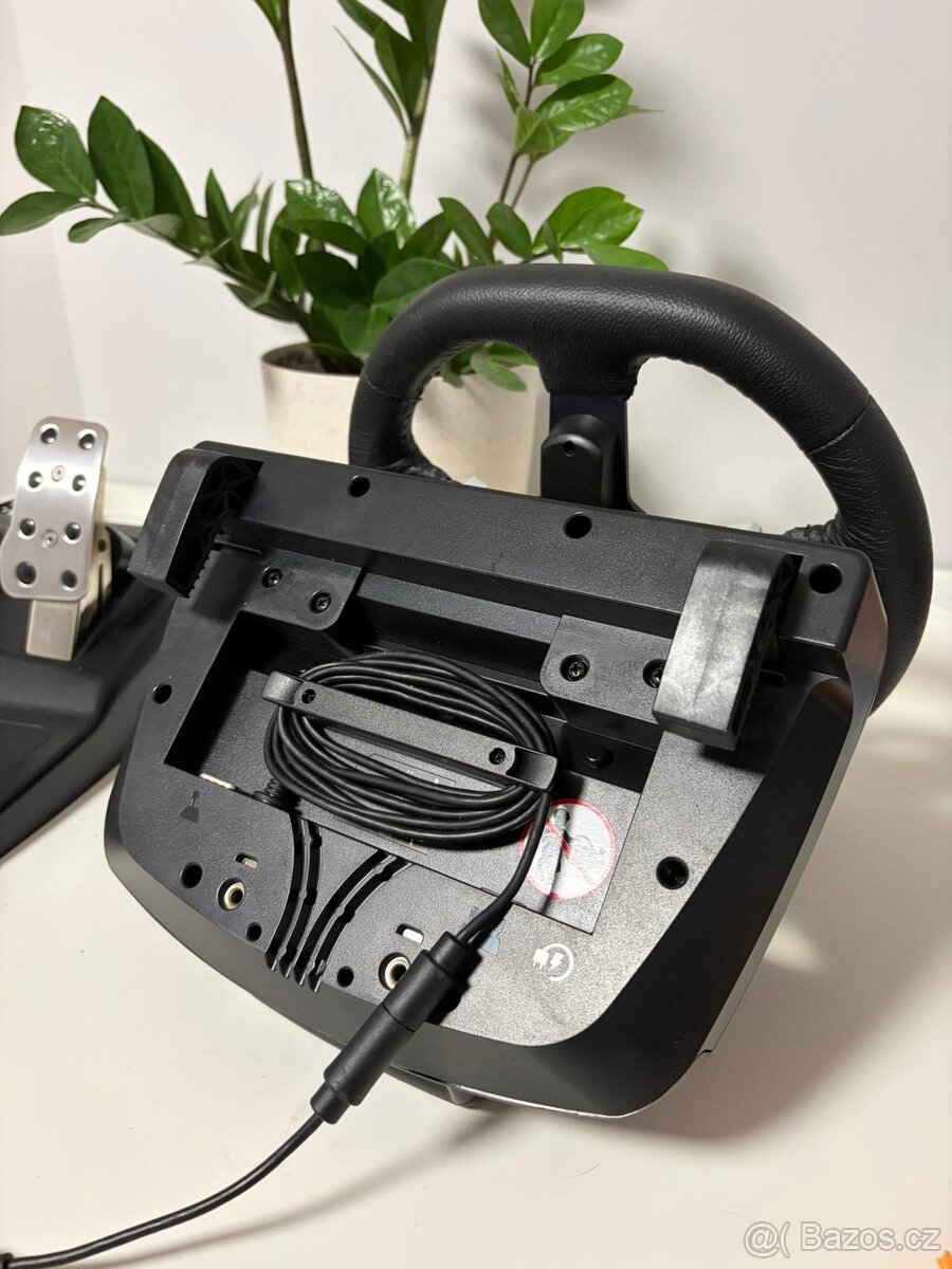herní volant Logitech G920 s řadicí pákou Logitech Driving - 4