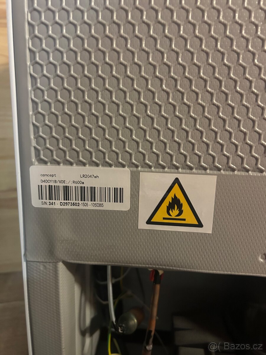 Malá lednice concept LR2047wh - 4