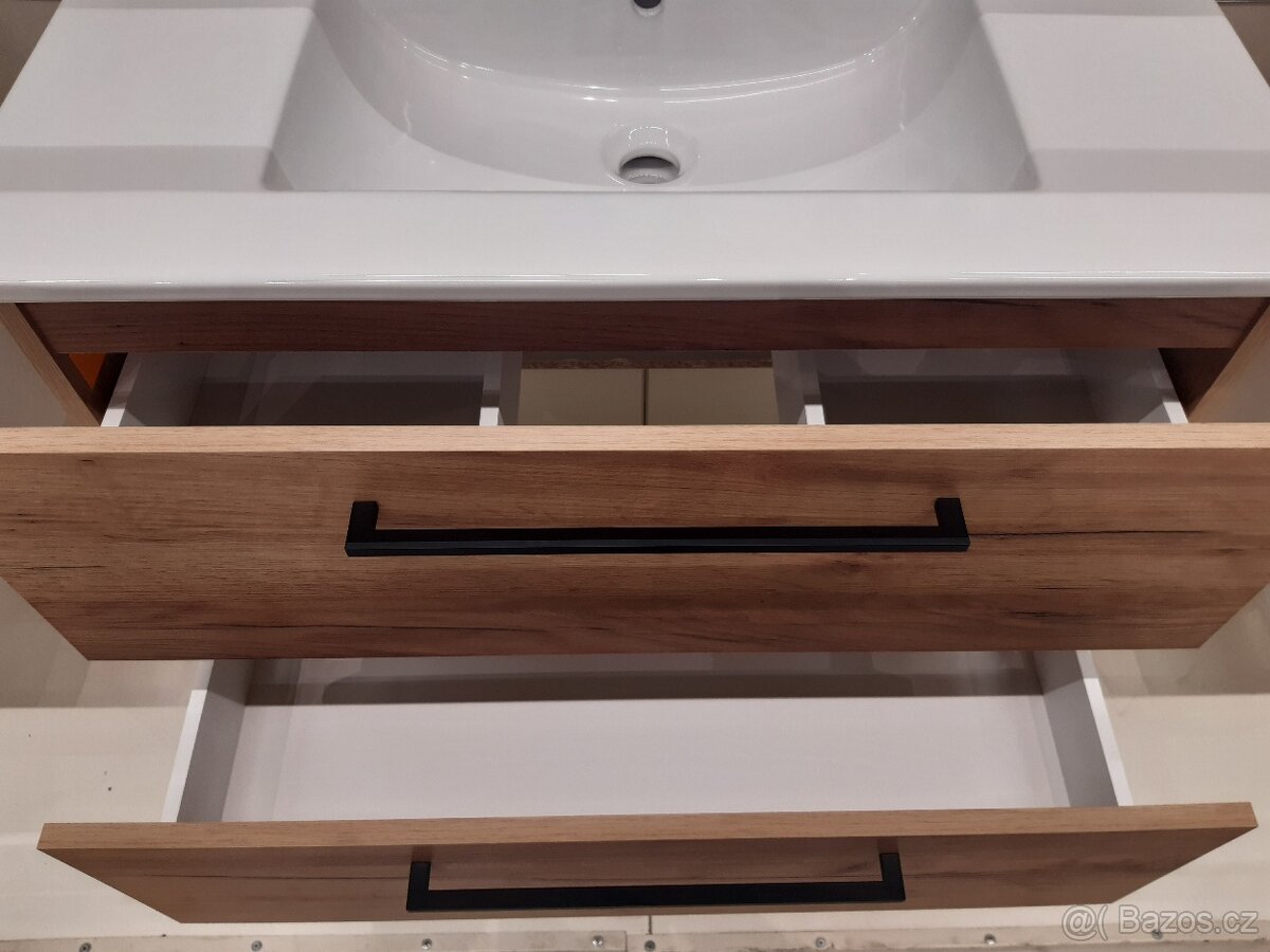 Koupelnová skříňka s umyvadlem 80 cm - 4
