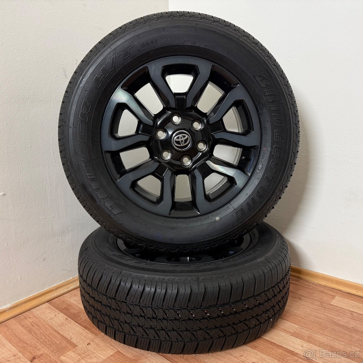 TOYOTA HILUX 6x139,7 R18 ET30+LETNÍ 265/60R18 9mm - 4