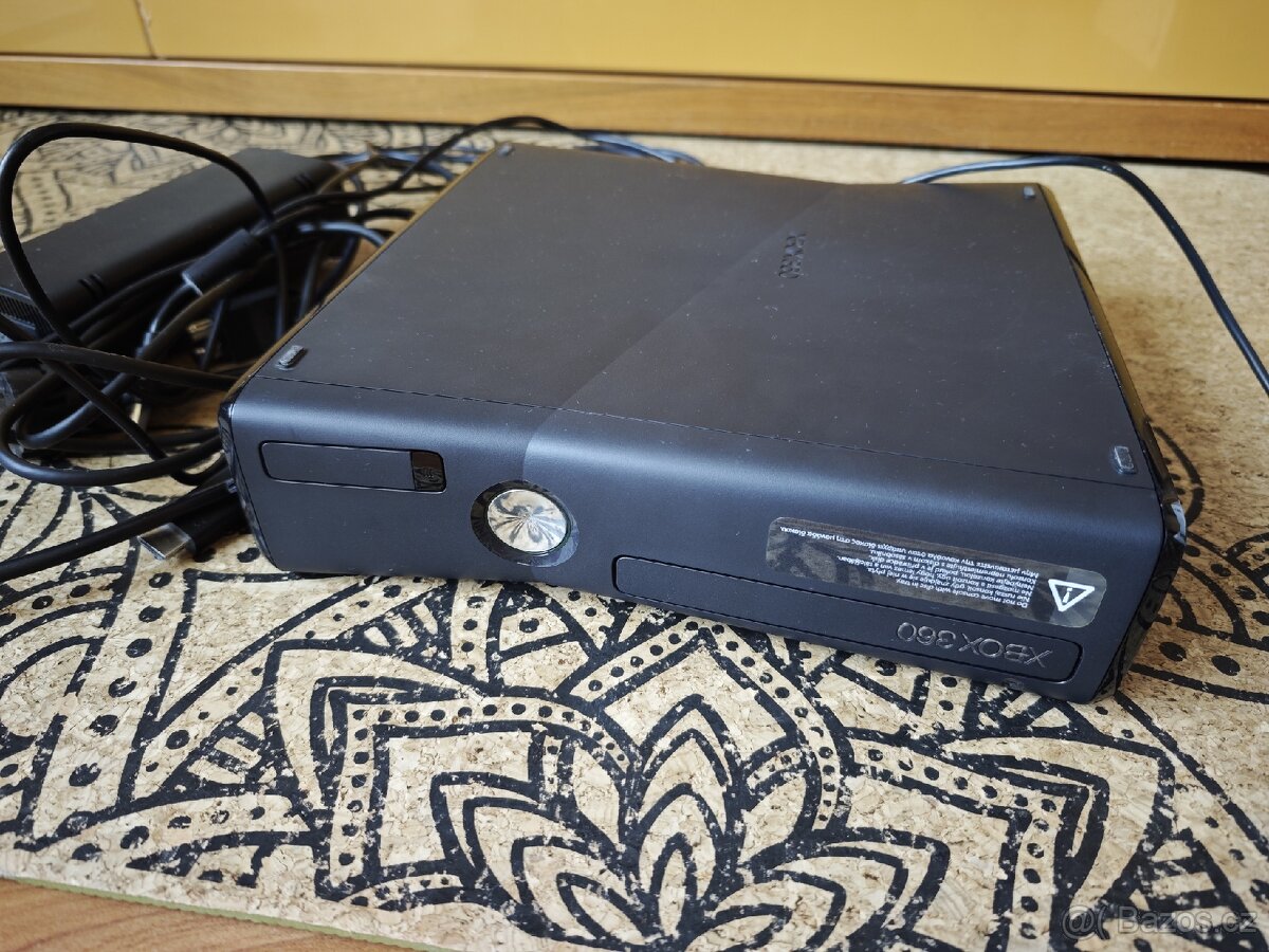 Xbox 360 + kinect - 4