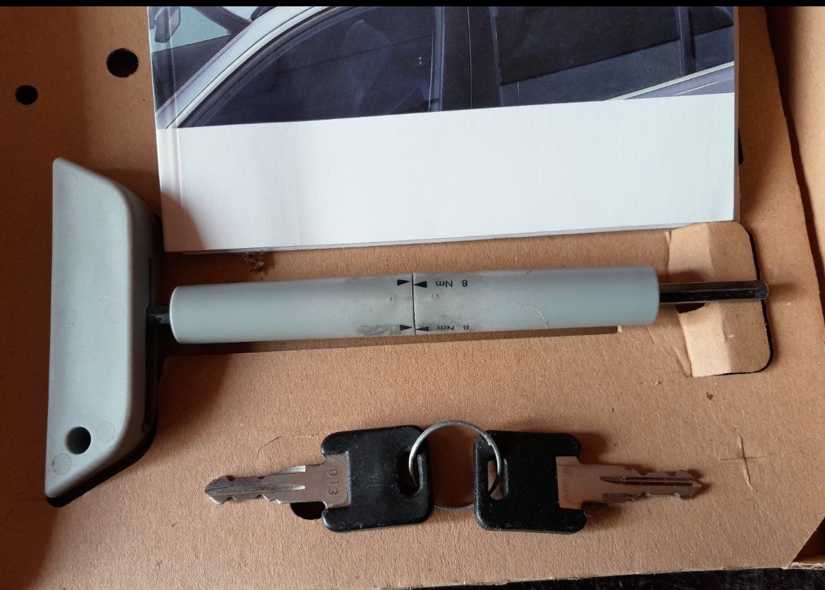 BMW e91 Touring střešní nosiče originální - 4